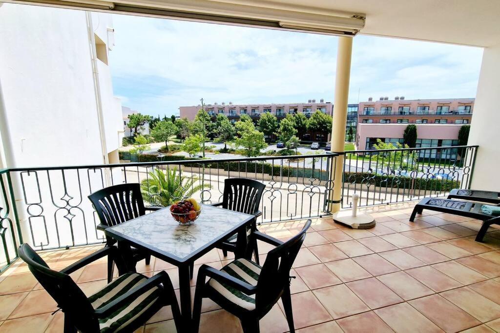 Jasmine Apartment Next To Meia Praia Beach Lagos Exterior foto
