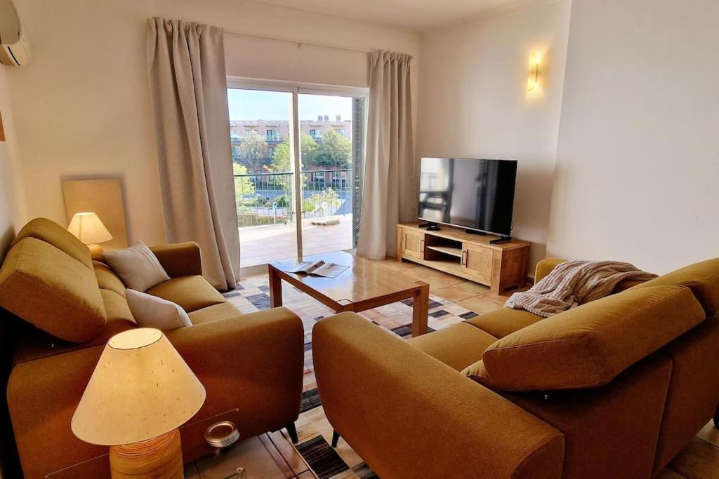 Jasmine Apartment Next To Meia Praia Beach Lagos Exterior foto