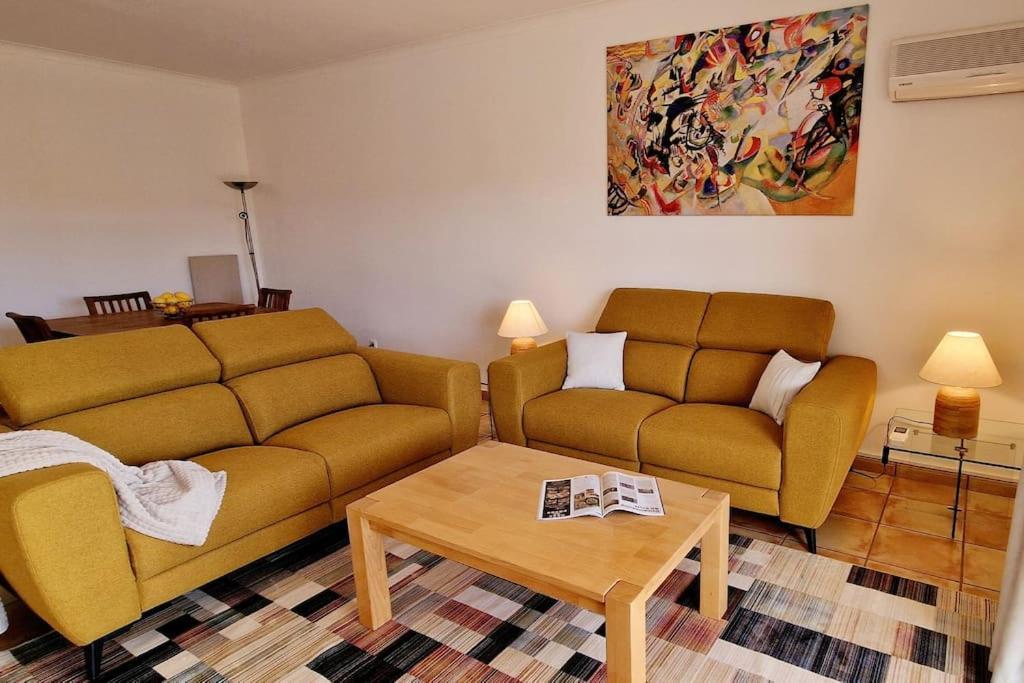 Jasmine Apartment Next To Meia Praia Beach Lagos Exterior foto